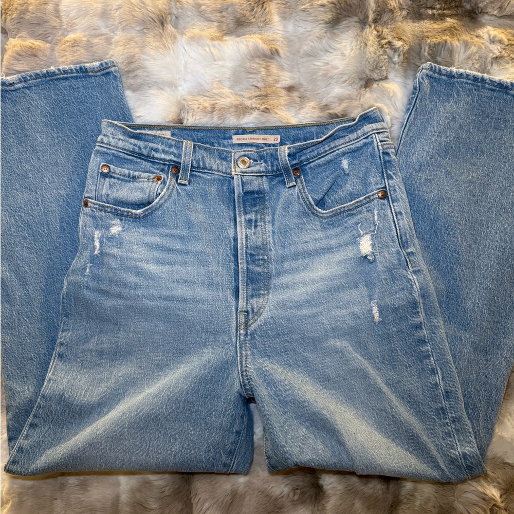 Levi's Ribcage Straight Ankle Jeans